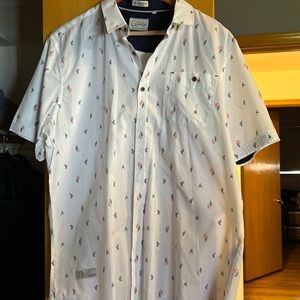 Button up shirt. 7 diamond